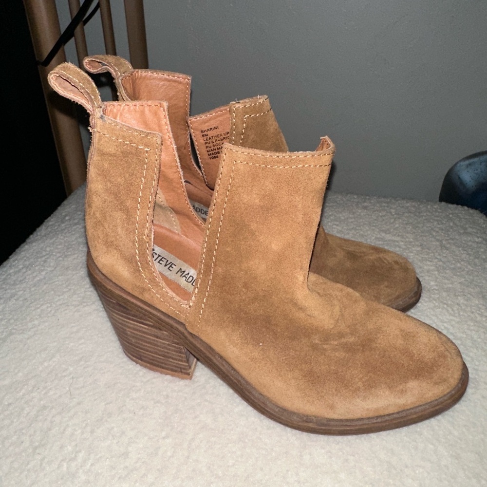 Steve Madden Tan Suede Ankle Boots